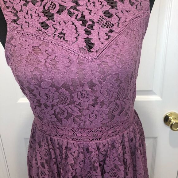 Altar’d State pink lace mini dress size medium - Picture 4 of 11